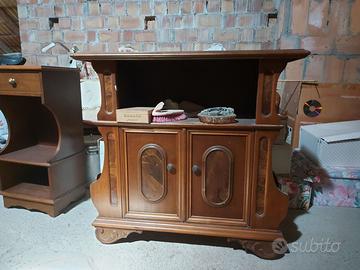 mobiletto porta tv con rotelline