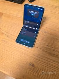 Samsung Galaxy Z Flip6
