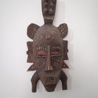 Antica maschera africana