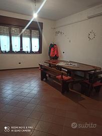 Villetta a schiera semiarredata