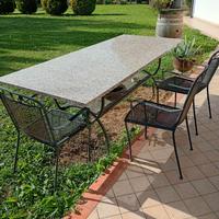 Tavolo da giardino in marmo