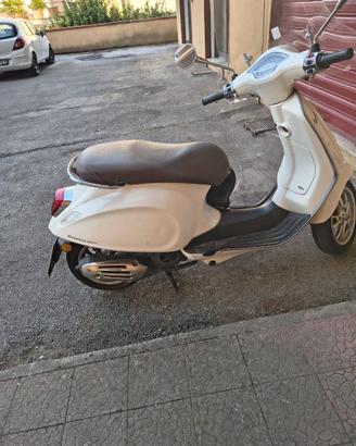 Vespa Primavera 150 ABS