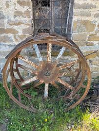 ruota per trattori in ferro
