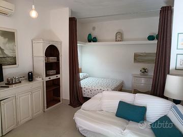 Ricciola Home