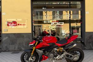 Ducati Streetfighter V2 S Red MY 2026