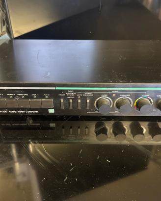 Teac audio video controller AV-300 raro