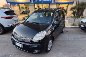 Toyota Yaris Verso 1.3 benz.