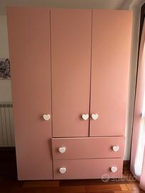 Armadio per cameretta rosa a 3 ante con cassetti
