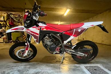 Fantic 125 XMF Performance