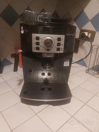 Macchina caffe de longhi magnifica s