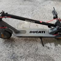 Monopattino ducati pro evo 1