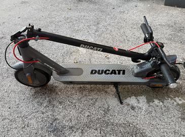 Monopattino ducati pro evo 1