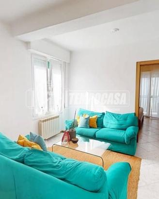 2 locali con basse spese completamente ristruttura