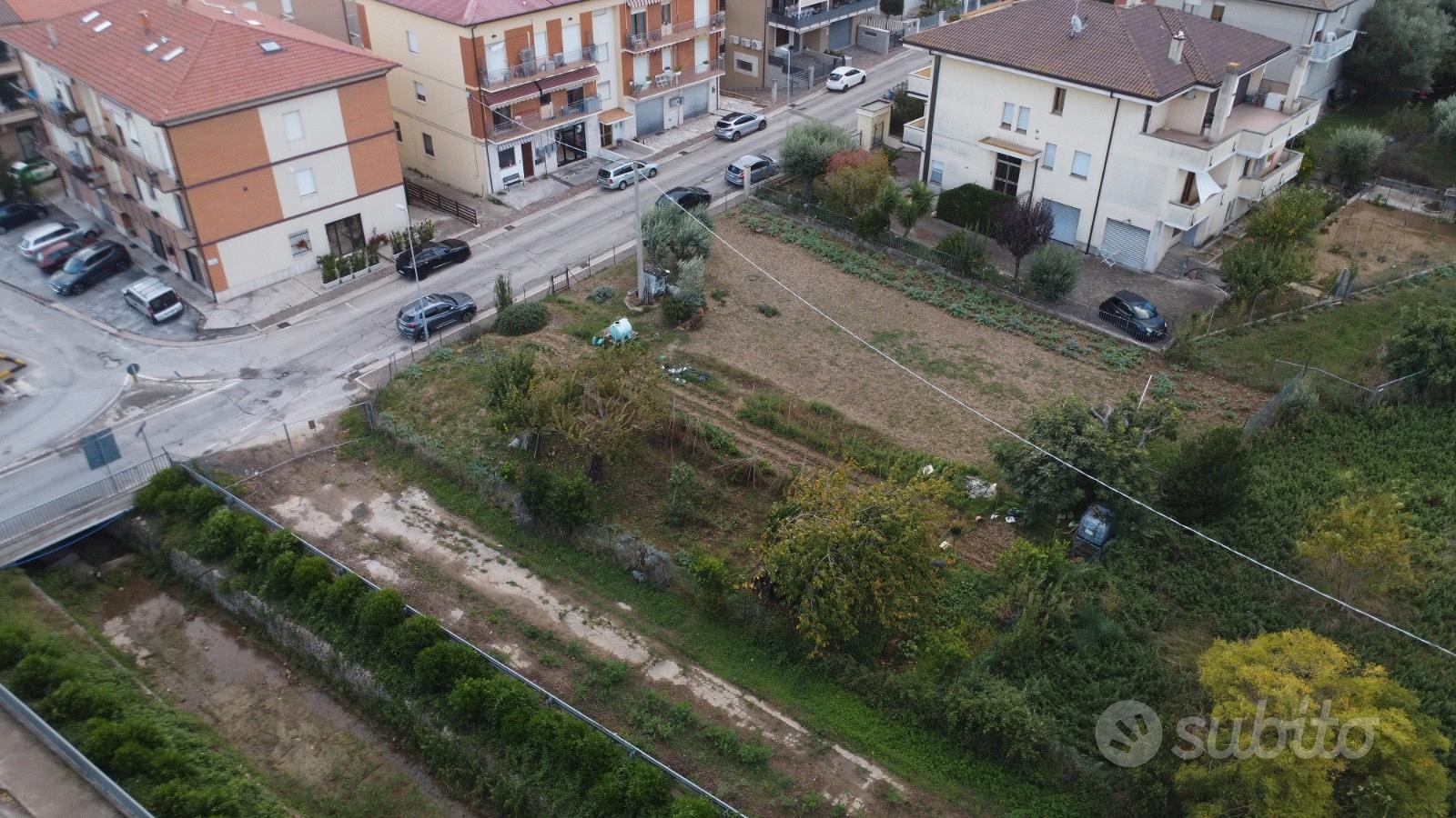 Terreno a due passi dal mare - Vista 3