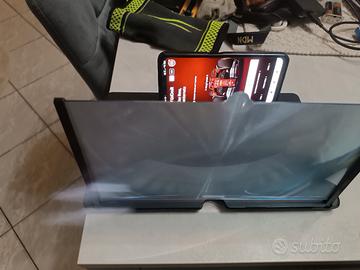 tavoletta per tavolo per ingrandire il cellulare