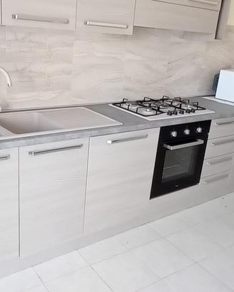 Cucina Lineare 3,80 mt NUOVA con Elettrodomestici
