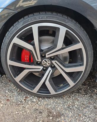 Cerchi 19 golf gti