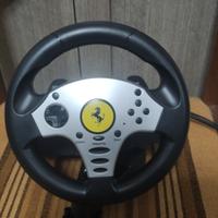 Volante Thrustmaster Ferrari con pedali
