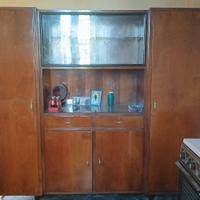 Vetrina/credenza anni 50 da restaurare