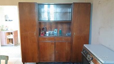 Vetrina/credenza anni 50 da restaurare