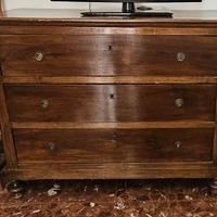 Cassettone antico in legno massello – 3 cassetti