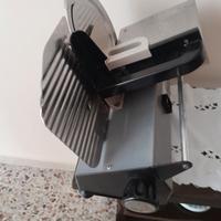 vende affettatrice 