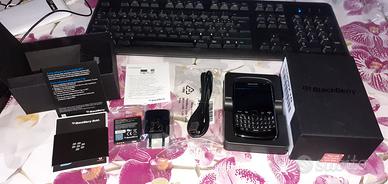 BLACKBERRY CURVE 9360 CON TUTTI GLI ACCESSORI