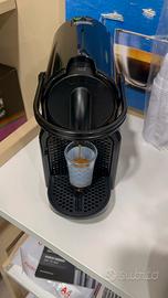 PARI AL NUOVO MACCHINA CAFFÈ NESPRESSO INISSIA