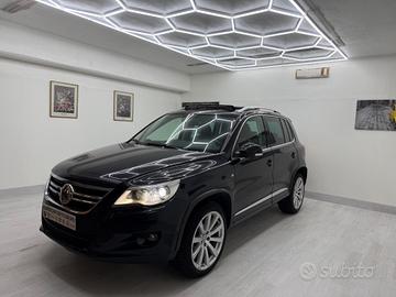 Volkswagen Tiguan 2.0 TSI 4MOTION R-Line