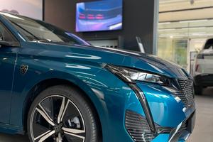 Peugeot 308 Hybrid 145 e-DCS6 GT