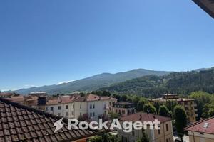 BORGO VAL DI TARO (PR)- TRILOCALE VICINO AL CENTRO