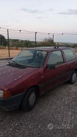 Auto fiat uno