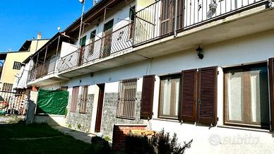 MORTARA VIC.: SOLUZIONE DI CORTE CON GIARDINO