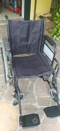 Sedia a rotelle per anziani o disabili