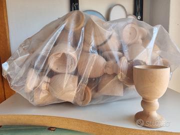 portauovo in legno vintage