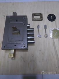 serratura per porta blindata