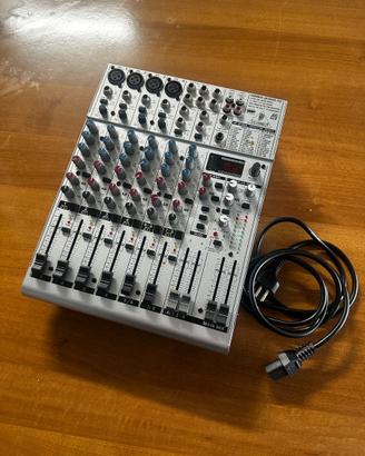 MIXER Behringer UB1204FX-Pro Eurorack pre-ampl