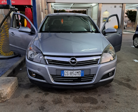 Opel Astra H 2008