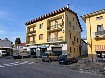 5 LOCALI A IVREA