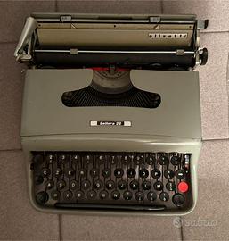 Macchina da scrivere Olivetti lettera 22