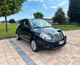 Lancia Ypsilon 1.2 69 CV Unyca