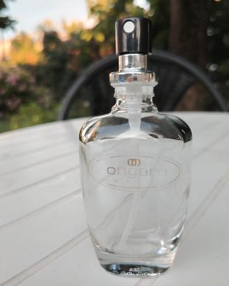 bottigliette di profumo vuote