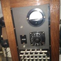 vecchio tavolo prova telefonico