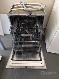 lavastoviglie Whirlpool 