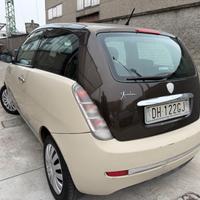 Lancia Ypsilon 1.2 benzina euro4 bicolore