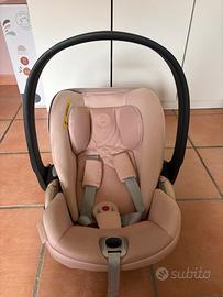 Seggiolino Cybex cloud t i-size rosa pesca