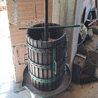 Torchio e pigiatrice manuale