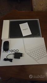 pc portatile apribile a 180gradi con pellicole