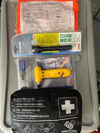 Kit sicurezza primo soccorso auto