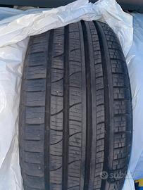 Treno gomme PIRELLI 235/55R17 M+S